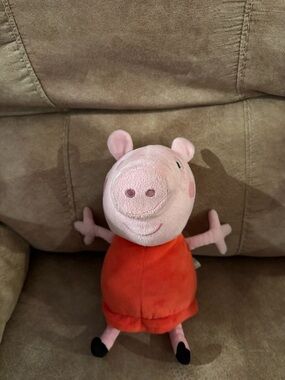 Peppa Pig 15-inch Large Peppa Pig Plush, Super Soft & Cuddly Stuffed Animal